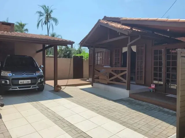 Imagem: Casa 3 Dormitorios a Venda no Morro das
