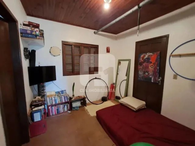 Imagem 8: Casa com 6 Dormitórios À Venda no Rio Tavares