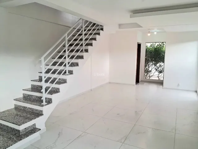 Imagem: Casa a Venda em Condomínio Fechado - Portal