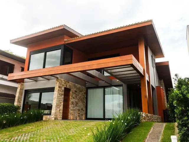 Imagem: Casa Alto Padrão com 4 Suítes À Venda