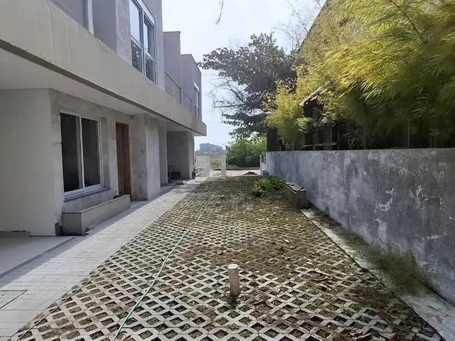 Imagem 2: À Venda Casa em condomínio com 3 dormitórios