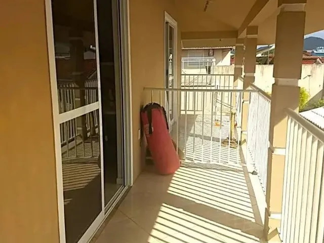 Imagem 11: Casa para Venda em Florianópolis, Carianos, 3 Dormitórios, 3 Suítes, 4 Banheiros, 4