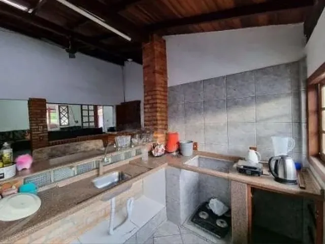 Imagem 3: Casa para Venda em Florianópolis, Campeche, 3 Dormitórios, 1 Suíte, 3 Banheiros, 5