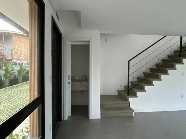 Imagem 7: Sobrado Moderno no Campeche com Espaço Gourmet