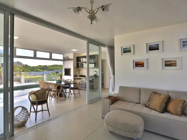 Imagem 8: Casa para Venda em Florianópolis, Morro das Pedras, 5 Dormitórios, 3 Suítes, 4