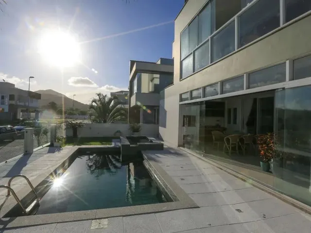 Imagem 12: Casa para Venda em Florianópolis, Morro das Pedras, 5 Dormitórios, 3 Suítes, 4