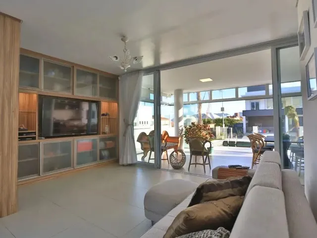Imagem 15: Casa para Venda em Florianópolis, Morro das Pedras, 5 Dormitórios, 3 Suítes, 4