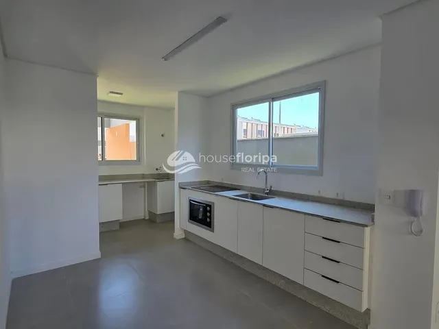 Imagem: Incrivel Casa com 3 Dormitórios e Um Sótão