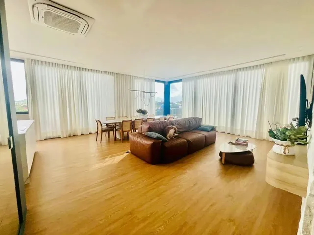 Imagem 4: Cobertura para Venda em Florianópolis, Campeche, 3 Dormitórios, 3 Suítes, 4 Banheiros