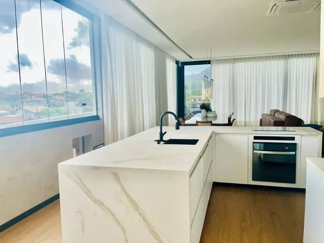 Imagem 3: Cobertura para Venda em Florianópolis, Campeche, 3 Dormitórios, 3 Suítes, 4 Banheiros