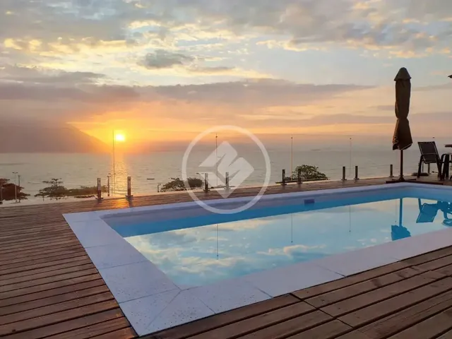 Imagem: Casa com 3 Dormitórios, Piscina e Vista