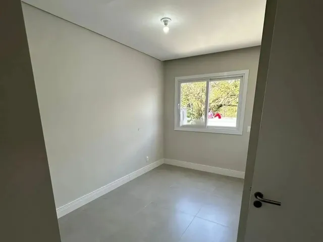 Imagem 2: Imóvel para Venda Possui 67 Metros Quadrados com 2 Quartos em Ribeirão da Ilha