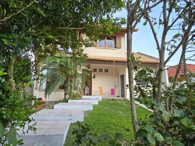 Imagem 1: Casa Individual 3 Quartos À Venda com Edícula, 218,08M² - Armação do Pântano do Sul