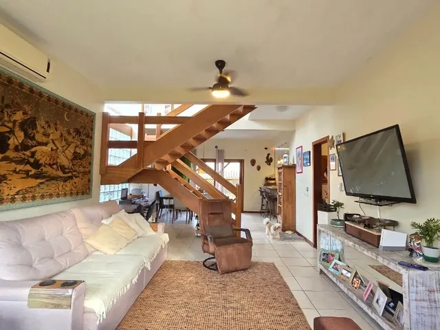 Imagem 12: Casa Individual 3 Quartos À Venda com Edícula, 218,08M² - Armação do Pântano do Sul