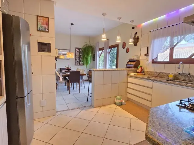 Imagem 15: Casa Individual 3 Quartos À Venda com Edícula, 218,08M² - Armação do Pântano do Sul