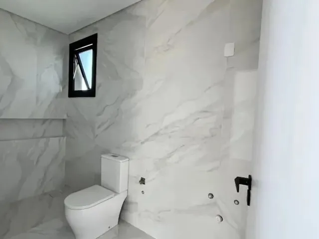 Imagem 6: Casa para Venda em Florianópolis, Rio Tavares, 3 Dormitórios, 3 Suítes, 5 Banheiros, 4