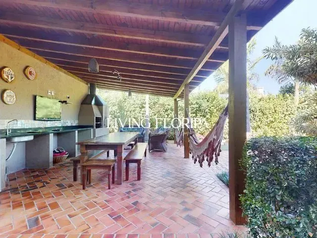 Imagem 11: Casa À Venda em Condomínio Fechado com 4 Suítes no Campeche, Florianópolis, Sc