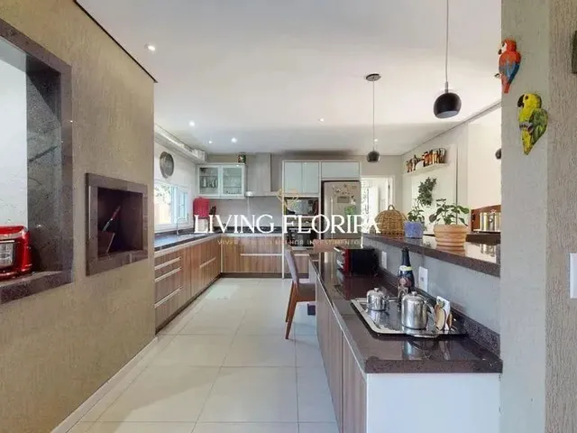 Imagem 9: Casa À Venda em Condomínio Fechado com 4 Suítes no Campeche, Florianópolis, Sc