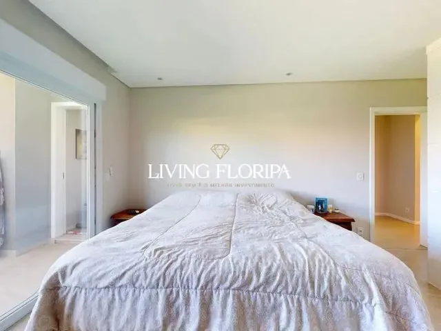 Imagem 15: Casa À Venda em Condomínio Fechado com 4 Suítes no Campeche, Florianópolis, Sc