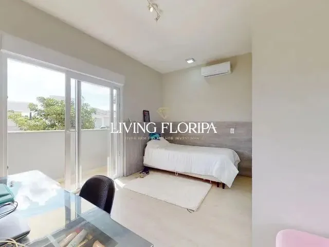 Imagem 12: Casa À Venda em Condomínio Fechado com 4 Suítes no Campeche, Florianópolis, Sc