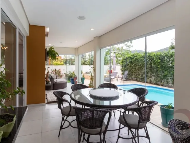 Imagem: Casa Residencial de 4 Dorms no Bairro Rio