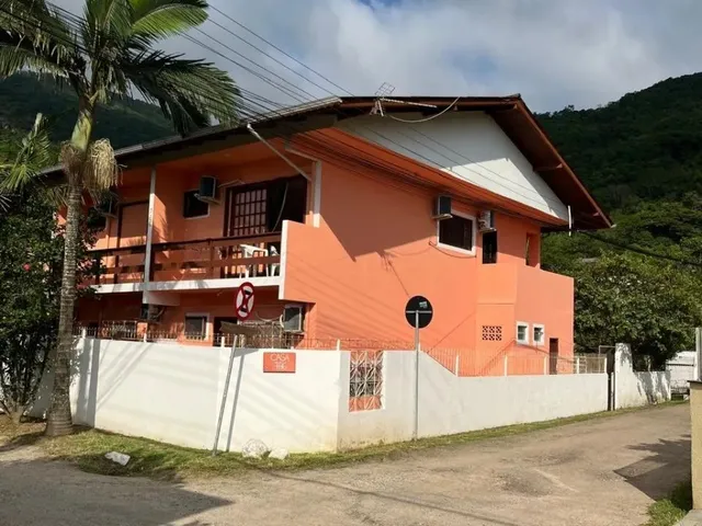 Imagem 4: Casa Residencial À Venda no Pântano do Sul com 304 M² e 11 Dormitórios/Quartos