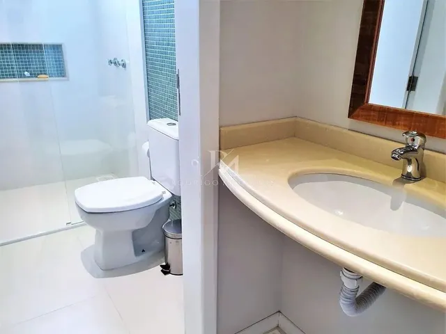Imagem 5: Casa À Venda em Condomínio no Campeche, Florianópolis, com 4 Suítes e Lazer Completo