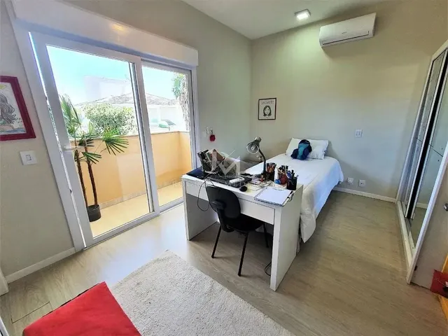 Imagem 11: Casa À Venda em Condomínio no Campeche, Florianópolis, com 4 Suítes e Lazer Completo