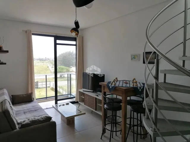 Imagem 16: Apartamento Duplex com 2 Dormitórios, 1 Suíte a 300 Metros da Praia do Campeche