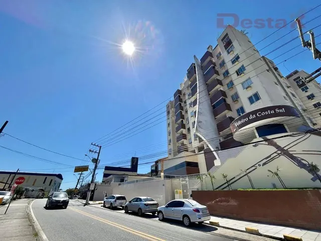 Imagem: Apartamento em Costeira do Pirajubaé