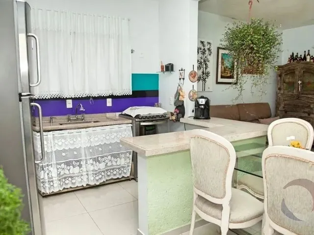 Imagem 7: Casa para Venda em Florianópolis, Carianos, 4 Dormitórios, 3 Suítes, 5 Banheiros, 6