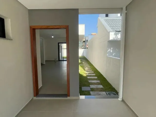 Imagem 4: Casa para Venda em Florianópolis, Pântano do Sul, 3 Dormitórios, 2 Suítes, 3