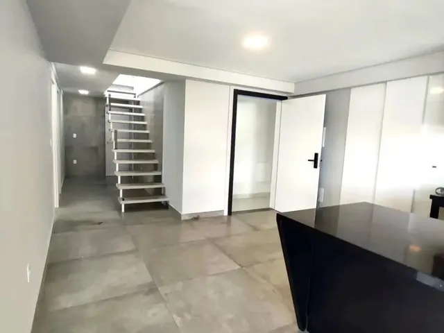 Imagem 12: Imóvel / Cobertura Duplex a Venda com 225 M² de 3 Quartos no Rio Tavares
