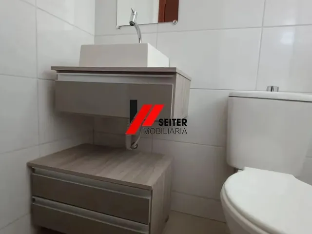 Imagem 3: Apartamento Térreo de 2 Dormitórios À Venda na Praia do Campeche em Florianópolis