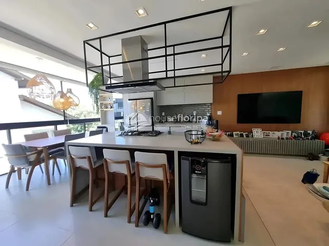 Imagem: Incrível Casa À Venda com 3 Dormitórios