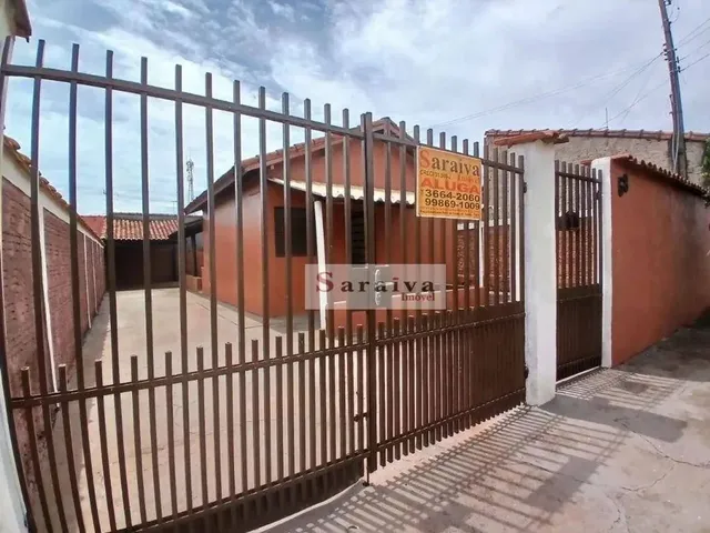 Imagem: Casa com 2 Dormitórios para Alugar, 800