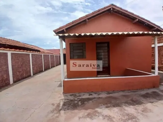 Imagem 13: Casa com 2 Dormitórios para Alugar, 800 M² por R$ 1.000,00/Mês - Jardim Maria Rosaria