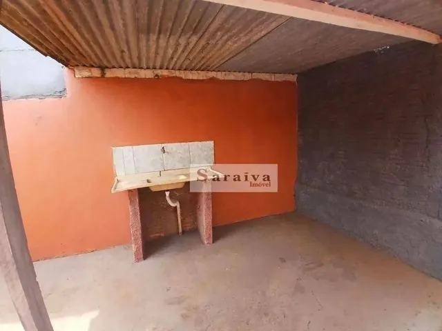 Imagem 3: Casa com 2 Dormitórios para Alugar, 800 M² por R$ 1.000,00/Mês - Jardim Maria Rosaria