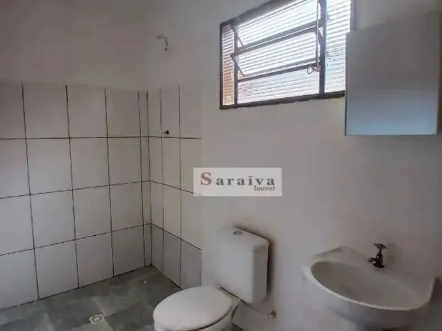 Imagem 2: Casa com 2 Dormitórios para Alugar, 800 M² por R$ 1.000,00/Mês - Jardim Maria Rosaria