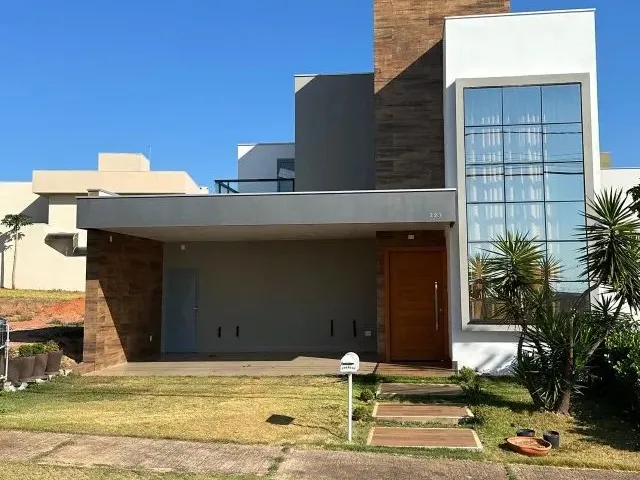 Imagem: A casa em condomínio possui 3 Dormitórios, 1 Suíte, 3