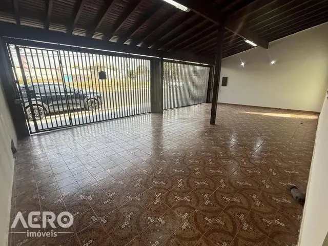 Imagem: A casa possui 5 Dormitórios, 3 Suítes, 4 Banheiros, 4