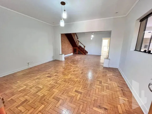 Imagem: Casa com 4 Dormitórios para Alugar, 240
