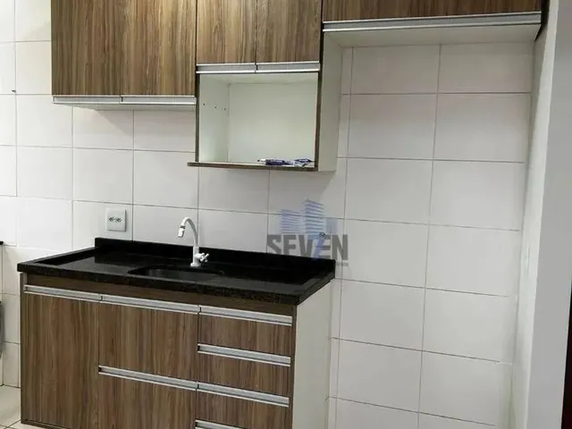 Imagem: O apartamento possui 2 Dormitórios, 1 Banheiro, 1 Vaga na