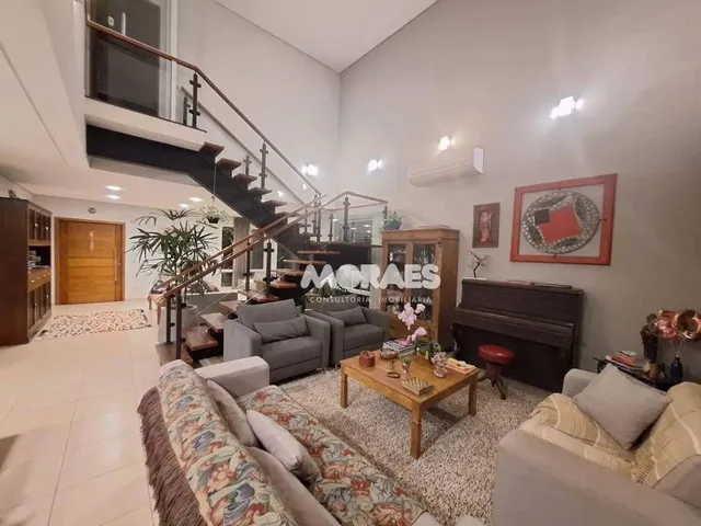 Imagem: Casa em Condomínio Fechado com 4 Suítes