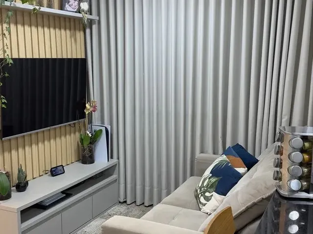 Imagem: O apartamento possui 2 Dormitórios, 1 Suíte, 2 Banheiros,