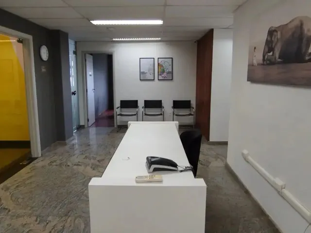 Imagem 15: Sala Comercial Reformada - Padrão Alto, com 247M², À Rua México, Nº 11