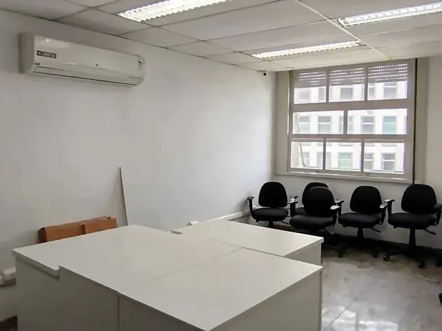 Imagem 13: Sala Comercial Reformada - Padrão Alto, com 247M², À Rua México, Nº 11