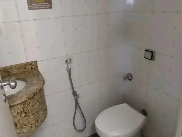 Imagem 11: Sala Comercial Reformada - Padrão Alto, com 247M², À Rua México, Nº 11