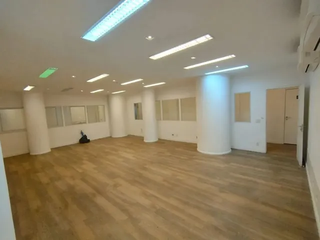 Imagem: Loja com 660M² e 13 Salas no Centro do