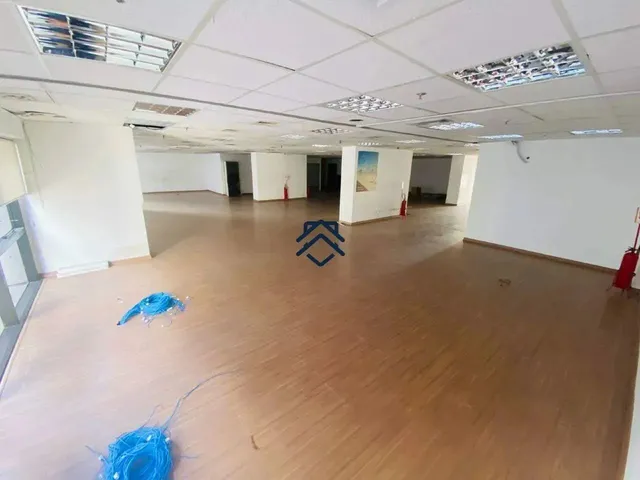 Imagem 3: Compre Sua Sala Comercial no Coração do Centro do Rio!